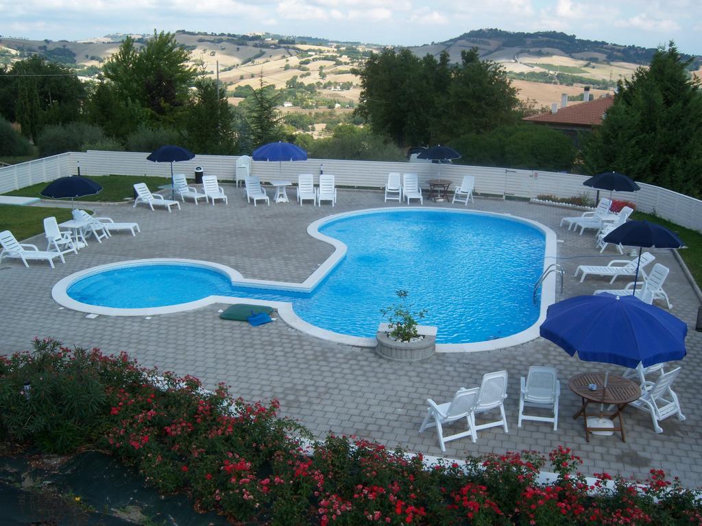 Agriturismo Lo Sgorzolo Pergola Extérieur photo